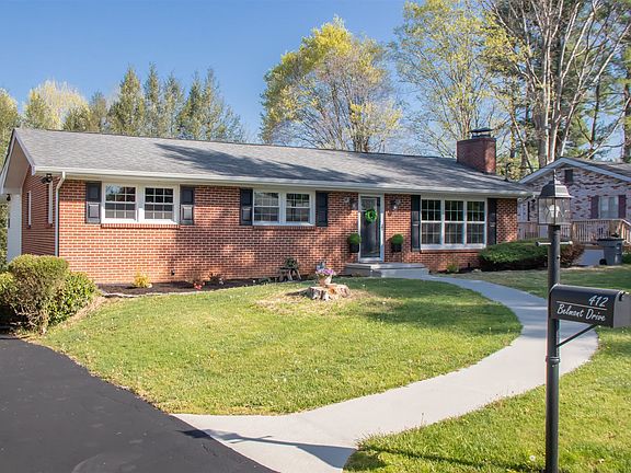 3rd image of 412 Belmont Dr