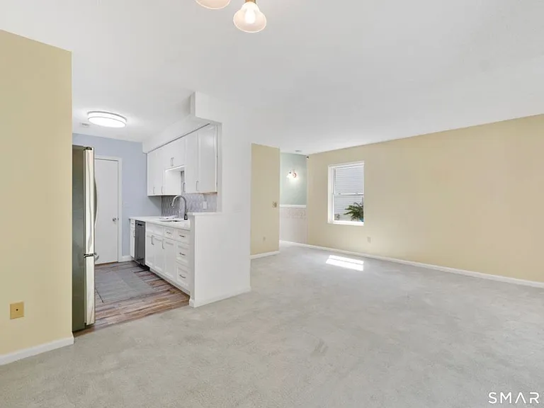 16 Maple St #20 — Photo 22