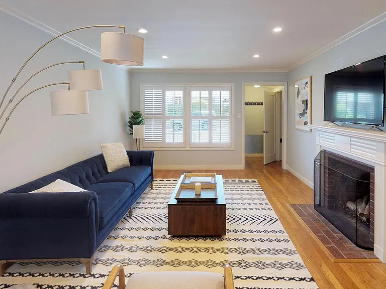 3023 Beverly St — Photo 2