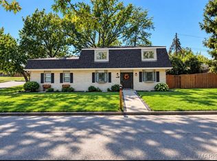 701 Angus Valley Dr, Rolla, MO 65401