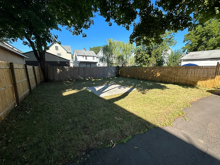 548 2nd Ave — Photo 14