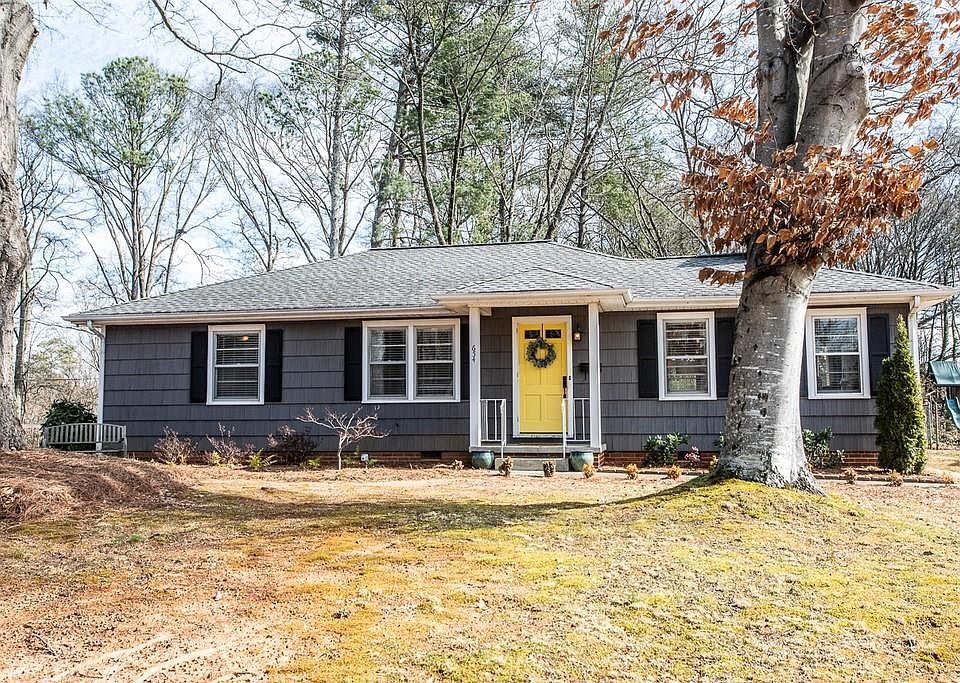 1st image of 654 Etowah Dr