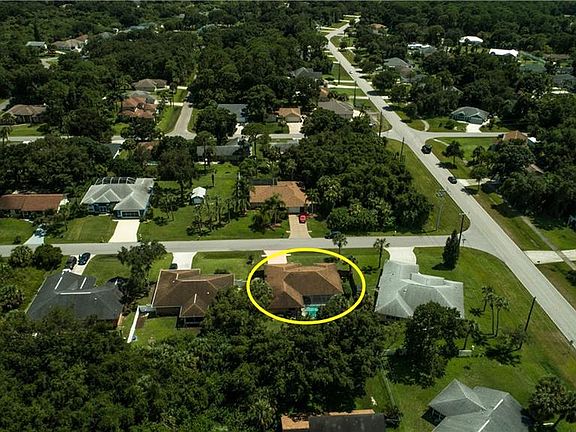 4th image of 3950 Champagne Ave
