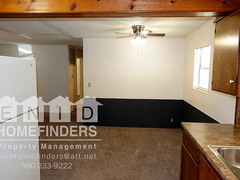 1006 E Park St — Photo 6