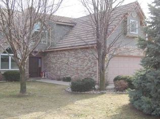 19 Ponderosa Dr, Grand Island, NE 68803