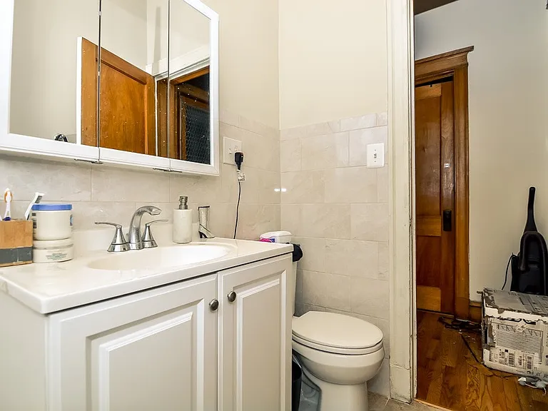 852 N Leavitt St #4 — Photo 17