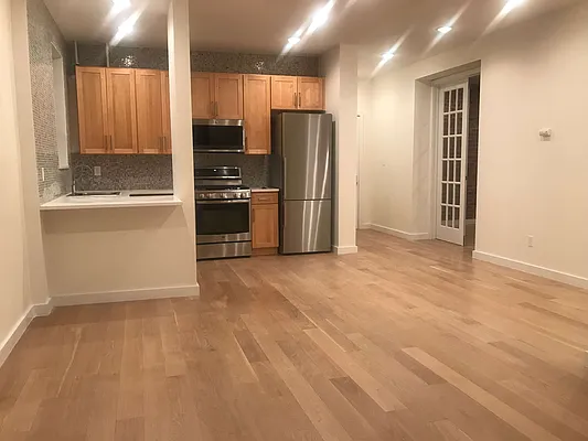 Rented by PMG Real Estate  | media 19