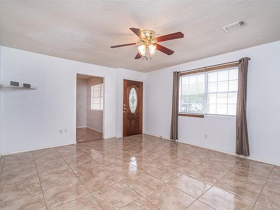 3rd image of 3409 Herbert Dr