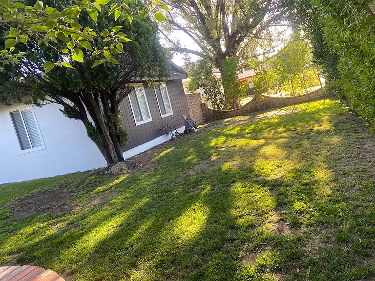 22700 Cantlay St — Photo 2