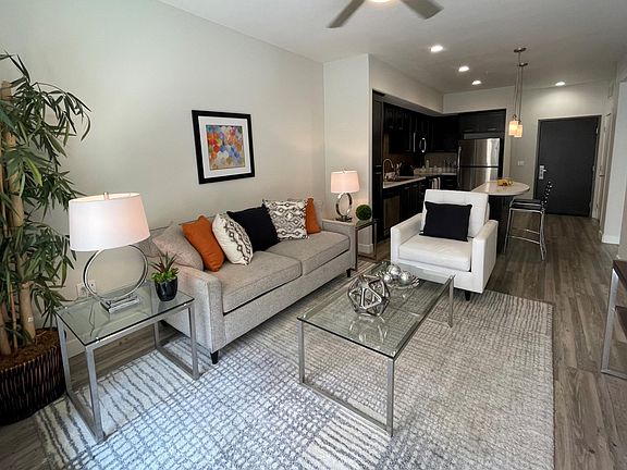 2nd image of 404 8th Ave #314
