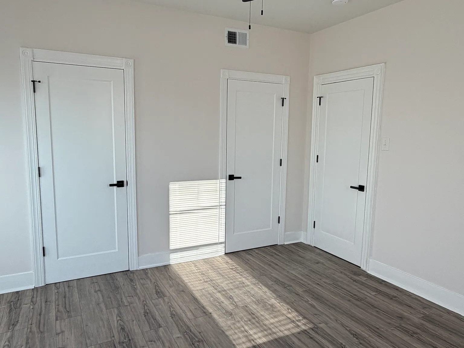 2 bed, 1200 sqft, $1,650 — Photo 2