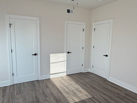 2nd image of 5758 Cedar Ave Floor 2
