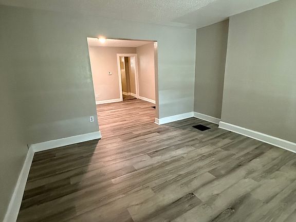3rd image of 1223 20th Ave #1223