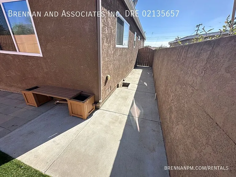 445 Rachael Ave — Photo 22