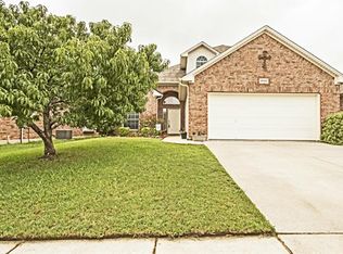 3828 Wheeling Dr, Fort Worth, TX 76244