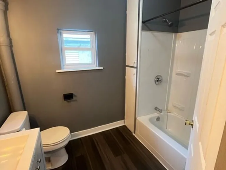 1813 Beaver St — Photo 6