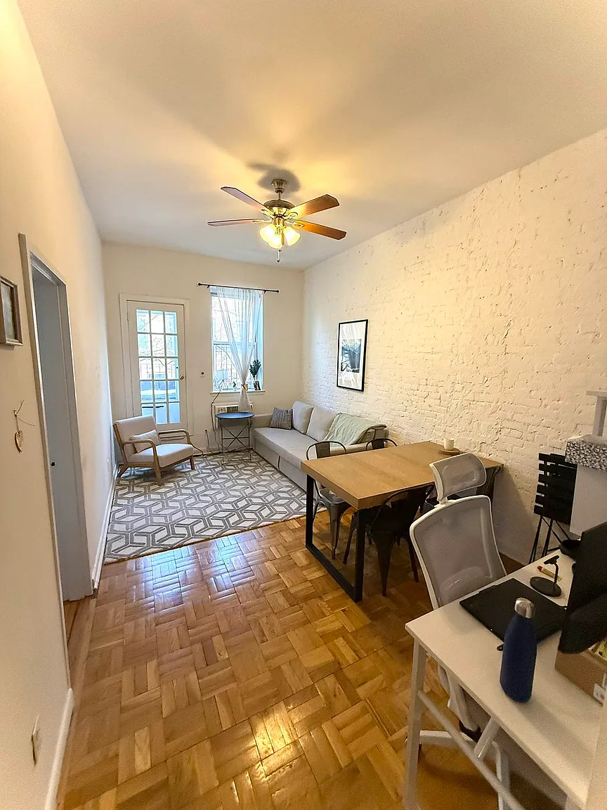 51 W 69th St APT 4C photo 1