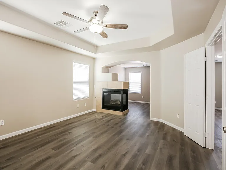 4237 Telstar Ct — Photo 8