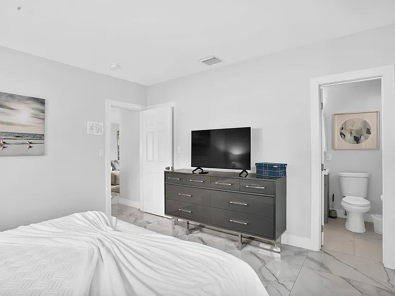 3025 Center Ave — Photo 27