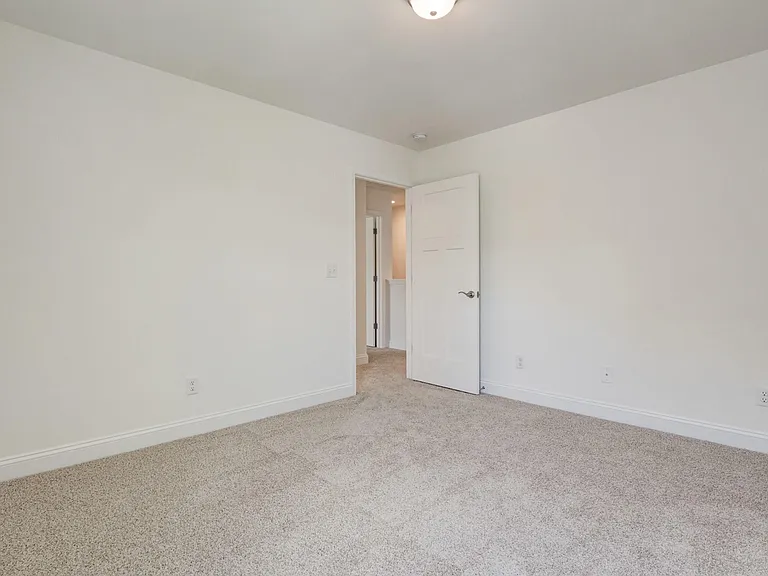 Spicetree Dr — Photo 25