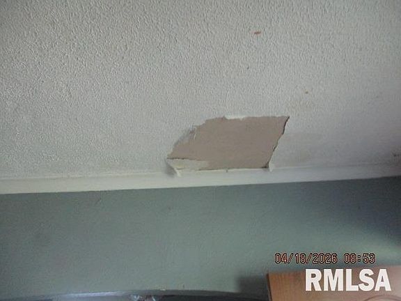 4th image of 2710 N California Ave