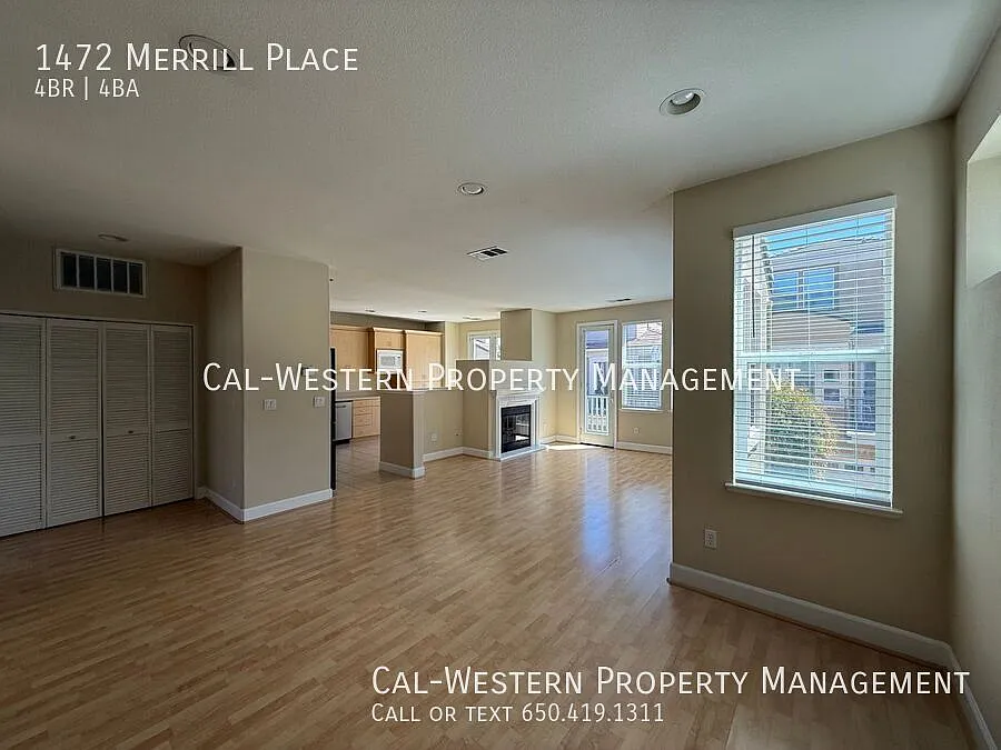Building Photo - 1472 Merrill Pl