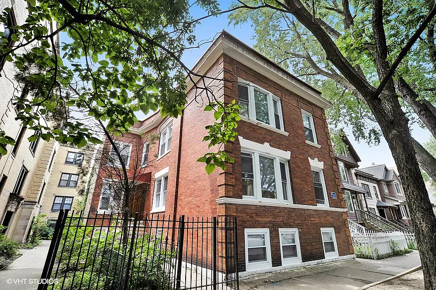 3622 N. Marshfield Ave. — Photo 1