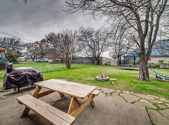 2nd image of 812 Green Pastures Dr