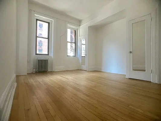 Rented by Mason Real Estate | media 13