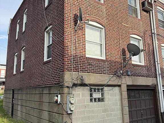 2nd image of 5222 N Front St