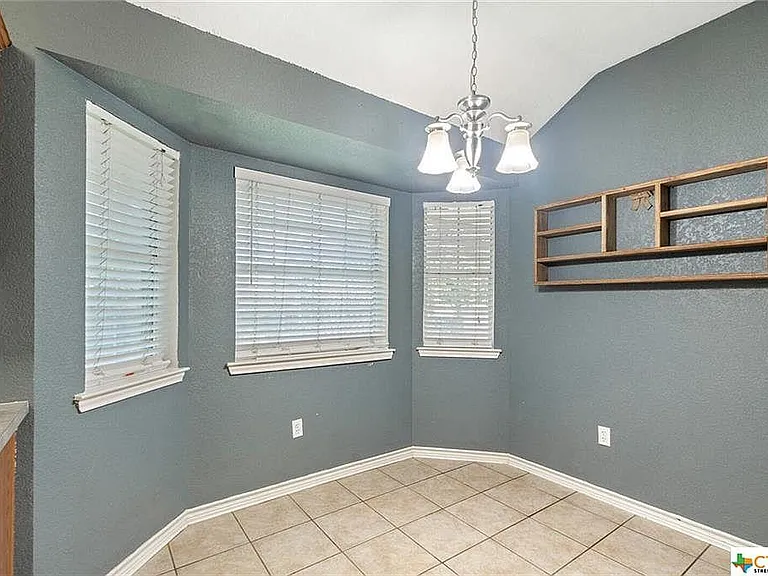 5214 Southern Crossing Dr — Photo 8
