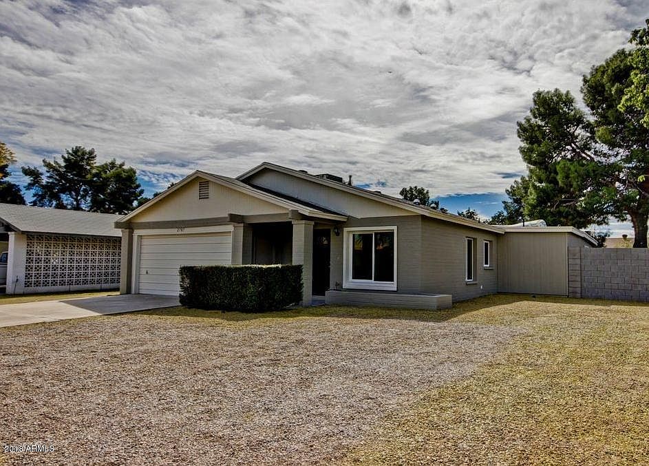 1st image of 2707 E Windrose Dr