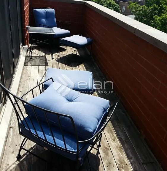 2358 W School St #4W — Photo 17