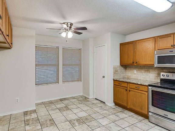 5th image of 2529 Castle Pines Dr