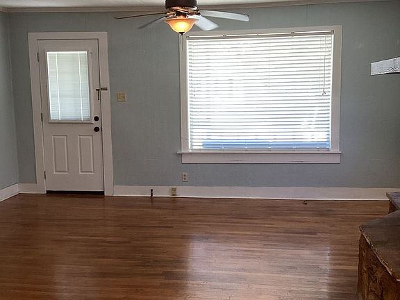 3rd image of 324 Saint Joseph St