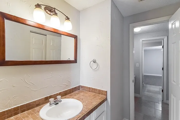 3801 Cedar Ave — Photo 10