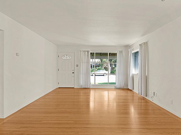 5th image of 3545 Monterey Blvd
