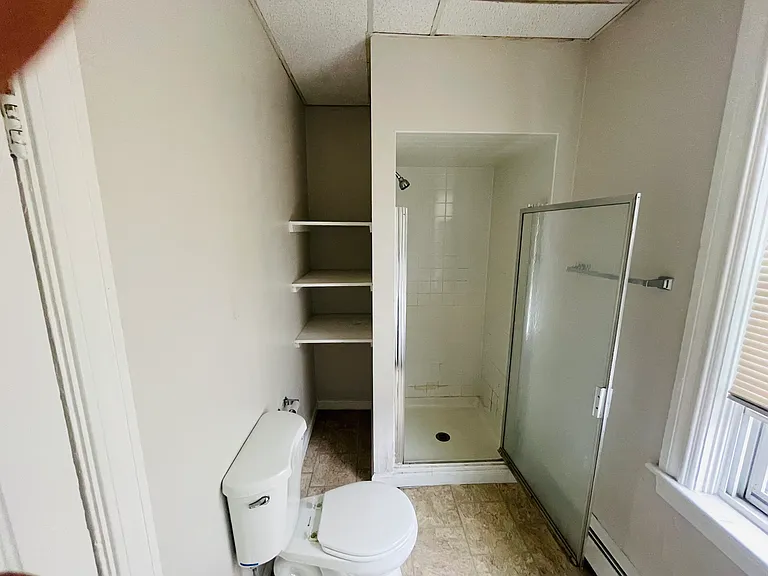 16 Cromwell St #4 — Photo 8