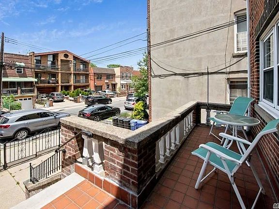 4th image of 2581 45th St