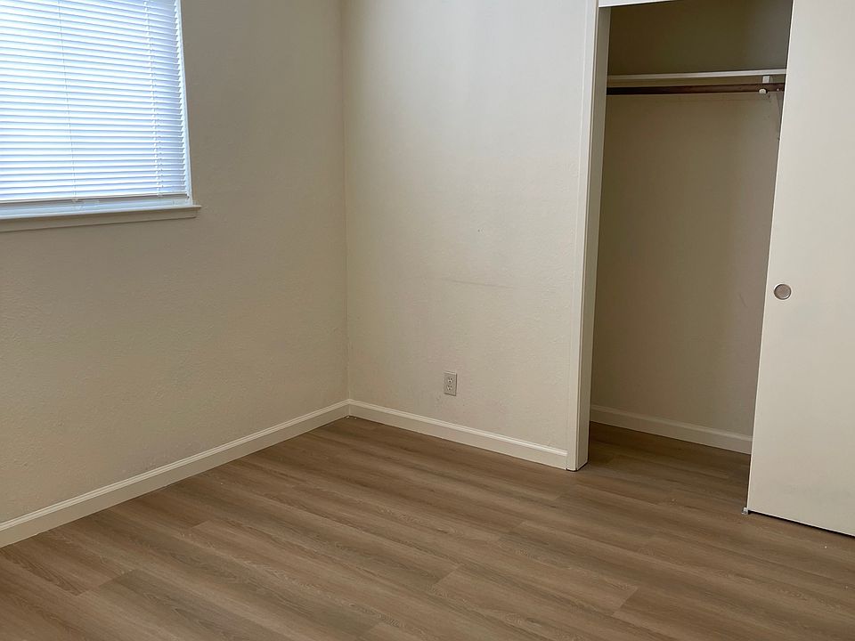 1st image of 1430 Calle Oriente #1