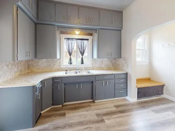 510 2nd St NW, Mandan, ND 58554