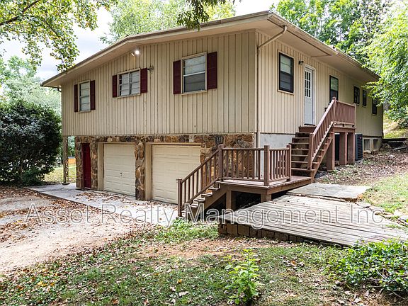 5th image of 630 Colonial Dr
