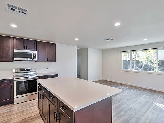 5th image of 1676 E Verlea Dr