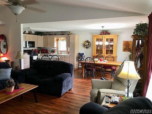 5th image of 555 Westerly Dr