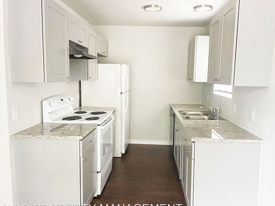 1st image of 1006 Gunnison St Unit D