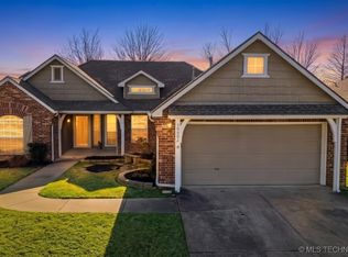 10002 E 97th Pl N, Owasso, OK 74055