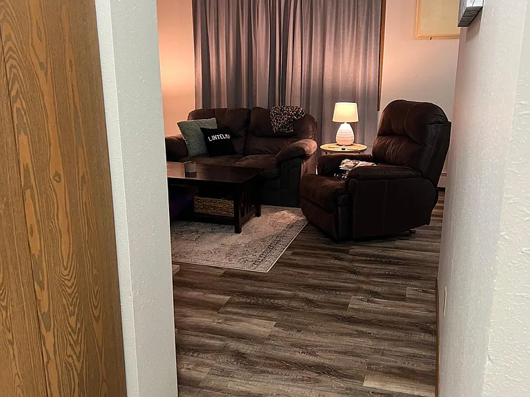 321 W Bert St — Photo 12