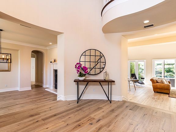Entrance to Dining & Family
