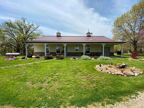 2nd image of 2566 County Road 2910