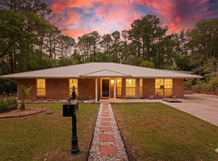 1001 Poppell Dr, Darien, GA 31305